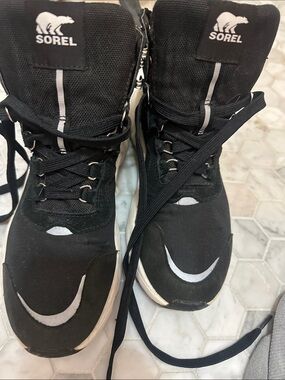 Sorel Black Boots with White Reflective Accents